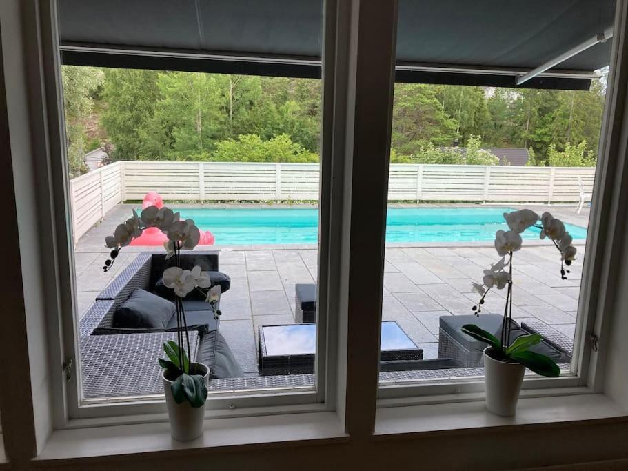 Villa Med Pool Och Bara 600M Till Havet! Trosa Kültér fotó