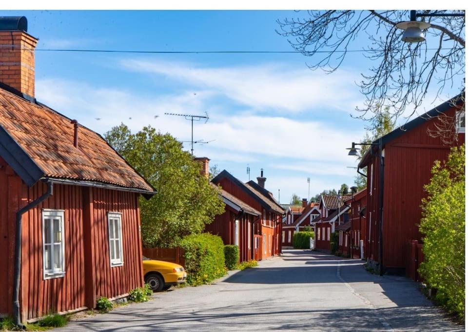 Villa Med Pool Och Bara 600M Till Havet! Trosa Kültér fotó
